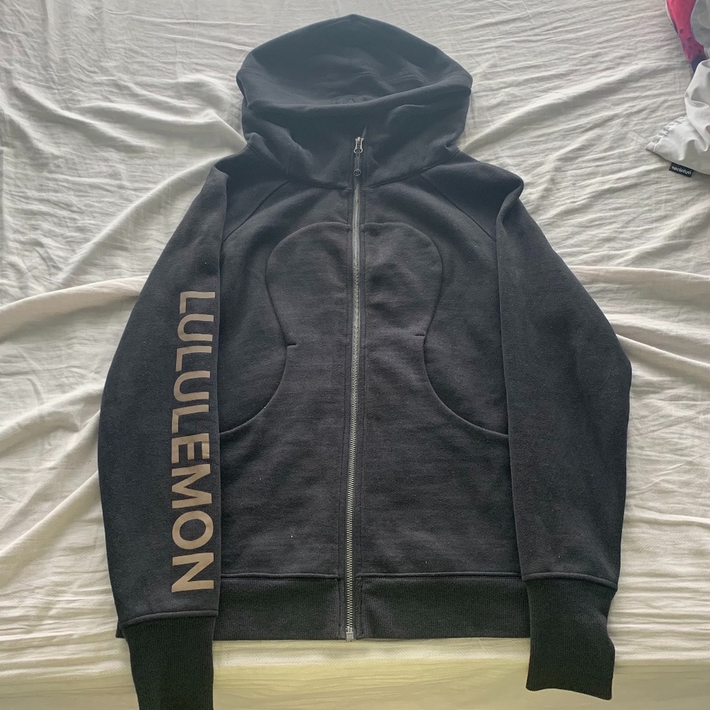 Lululemon RARE Black & Gold Scuba Hoodie Size 8